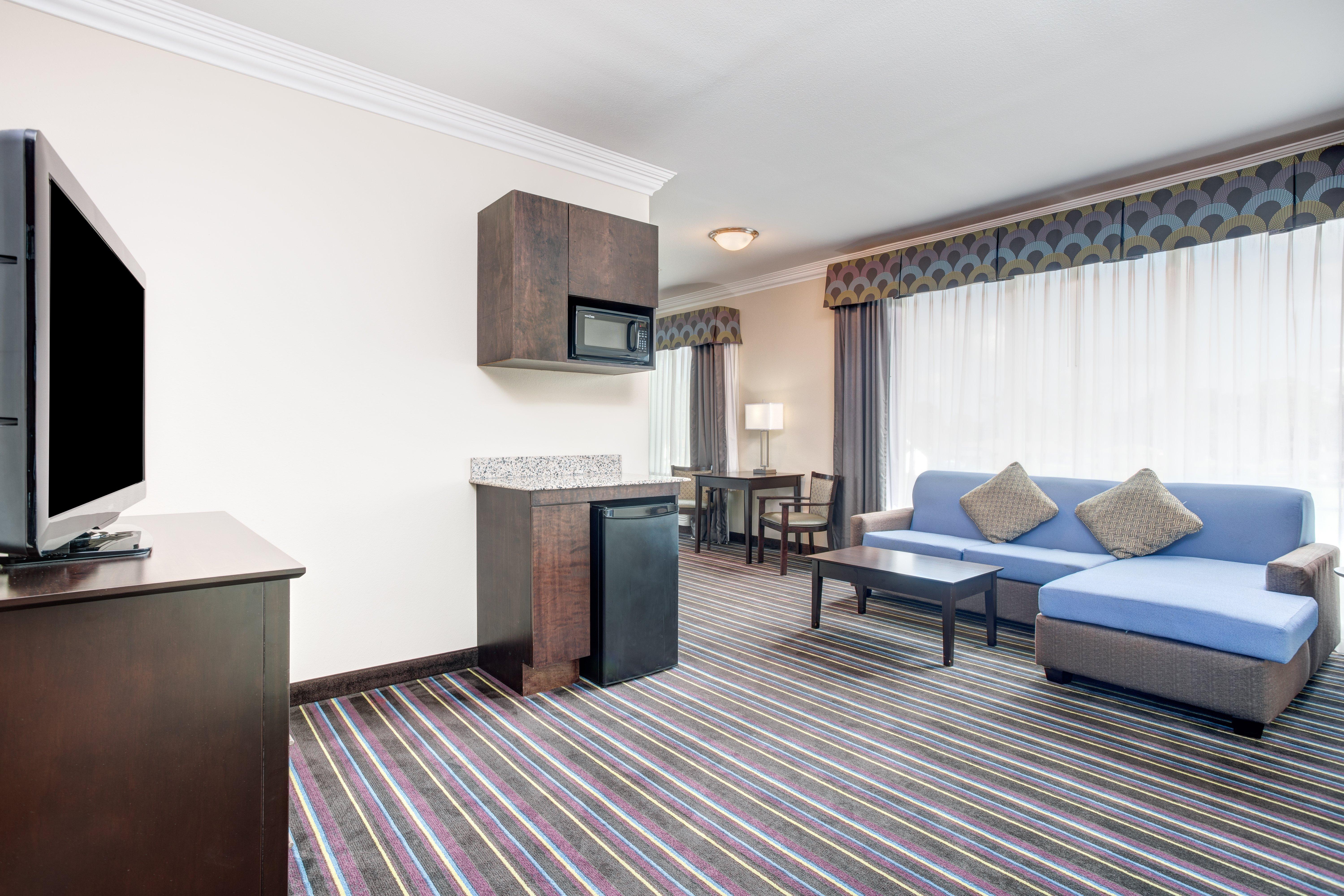 Holiday Inn Express & Suites Raceland - Highway 90 By Ihg Экстерьер фото
